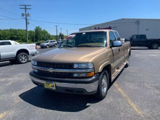 1999 CHEVROLET SILVERADO 2500 EXTENDED CAB. Price $11,995. Mileage 133,641.