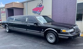 1997 LINCOLN TOWN CAR. Price $14,995. Mileage 163,545.