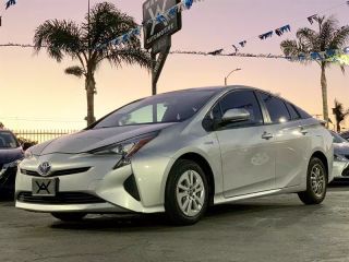 2016 TOYOTA PRIUS TWO HATCHBACK 4D