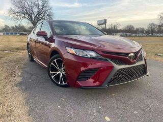 2018 TOYOTA CAMRY SE SEDAN 4D