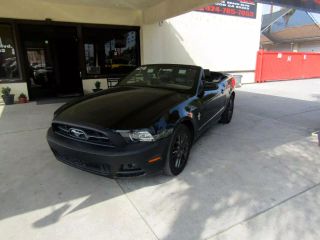 2014 FORD MUSTANG V6 CONVERTIBLE 2D