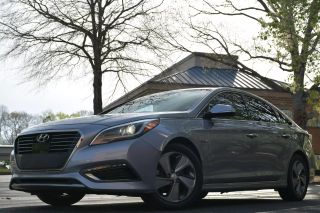 2017 HYUNDAI SONATA HYBRID LIMITED SEDAN 4D