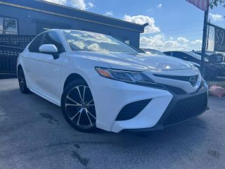 2019 TOYOTA CAMRY SE SEDAN 4D