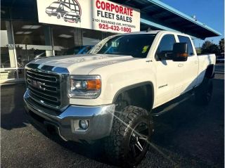 2017 GMC SIERRA 2500 HD CREW CAB SLE PICKUP 4D 8 FT