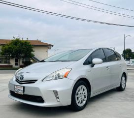 2014 TOYOTA PRIUS V FIVE WAGON 4D