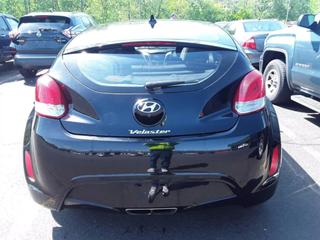 2017 HYUNDAI VELOSTER VALUE EDITION COUPE 3D