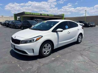 2017 KIA FORTE LX SEDAN 4D
