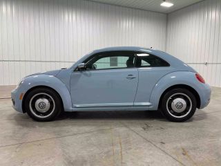 2013 VOLKSWAGEN BEETLE 2.5L HATCHBACK 2D