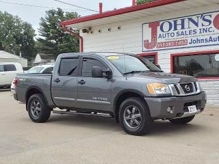 2015 NISSAN TITAN