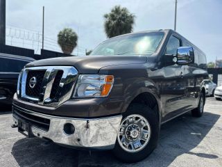 2016 NISSAN NV3500 HD PASSENGER SL VAN 3D