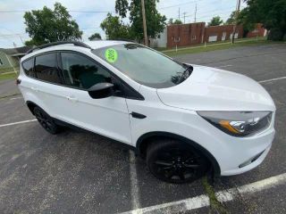 2019 FORD ESCAPE SE SPORT UTILITY 4D