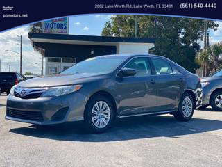 2014 TOYOTA CAMRY SEDAN GRAY AUTOMATIC - PALM BEACH MOTORS in Lake Worth, FL 26.6177971223543, -80.07099620226047