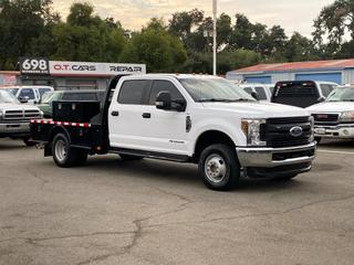 2018 FORD F350 SUPER DUTY CREW CAB & CHASSIS LARIAT CAB & CHASSIS 4D