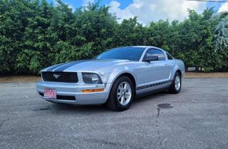 2007 FORD MUSTANG PREMIUM COUPE 2D