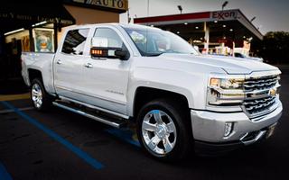 Image of 2017 CHEVROLET SILVERADO 1500 CREW CAB