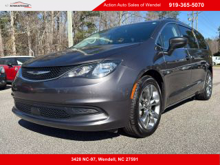 Image of 2021 CHRYSLER VOYAGER
