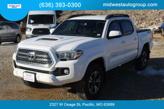 Image of 2017 TOYOTA TACOMA DOUBLE CAB