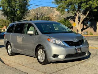 Image of 2015 TOYOTA SIENNA