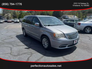Image of 2013 CHRYSLER TOWN & COUNTRY
