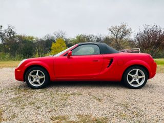 Image of 2003 TOYOTA MR2