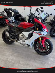 Image of 2015 YAMAHA YZF-R1