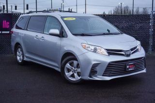 2020 TOYOTA SIENNA LE