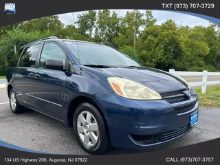 Image of 2005 TOYOTA SIENNA