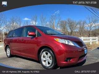 Image of 2016 TOYOTA SIENNA