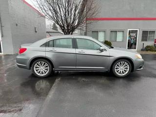 USED CHRYSLER 200 2012 for sale in North Tonawanda, NY | EZ Tire & Auto