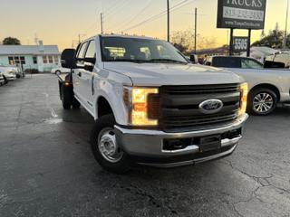 Image of 2019 FORD F350 SUPER DUTY CREW CAB & CHASSIS