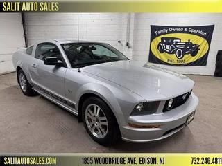 2005 FORD MUSTANG GT