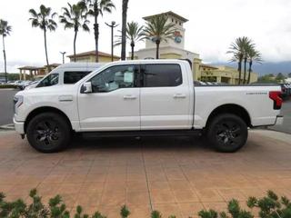 2023 FORD F-150 LIGHTNING CREW CAB LARIAT EXTENDED RANGE AWD ELECTRIC
