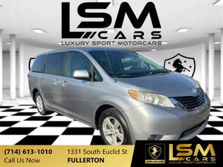 Image of 2012 TOYOTA SIENNA