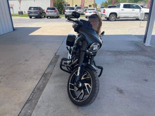 Image of 2018 HARLEY-DAVIDSON FLSB SPORT GLIDE