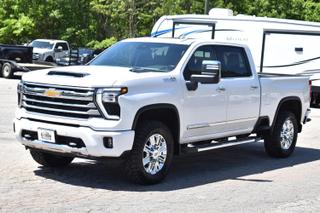 Image of 2024 CHEVROLET SILVERADO 2500 HD CREW CAB HIGH COUNTRY PICKUP 4D 6 1/2 FT