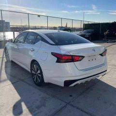2020 NISSAN ALTIMA SEDAN PEARL WHITE TRICOAT AUTOMATIC - Key Deer Motors in Miami, FL 25.73433366862614, -80.31309337727085
