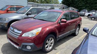 Image of 2013 SUBARU OUTBACK