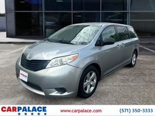 Image of 2014 TOYOTA SIENNA L MINIVAN 4D