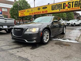 Image of 2017 CHRYSLER 300