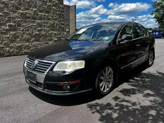 Image of 2010 VOLKSWAGEN PASSAT