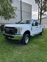 Image of 2017 FORD F250 SUPER DUTY CREW CAB
