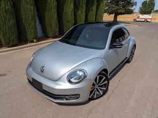 2012 VOLKSWAGEN BEETLE - Image