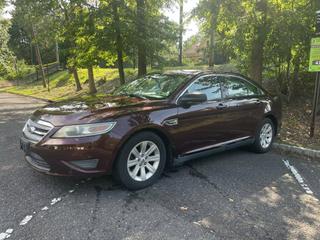 Image of 2010 FORD TAURUS