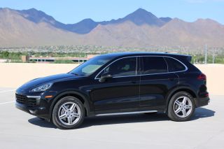 Image of 2015 PORSCHE CAYENNE