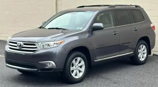 Image of 2012 TOYOTA HIGHLANDER