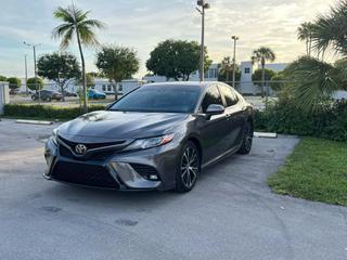 Image of 2019 TOYOTA CAMRY