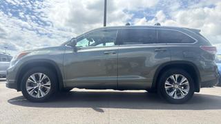 Image of 2015 TOYOTA HIGHLANDER