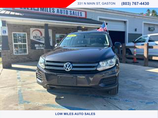 Image of 2016 VOLKSWAGEN TIGUAN