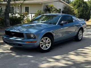 Image of 2005 FORD MUSTANG