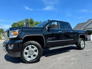 Image of 2017 GMC SIERRA 2500 HD CREW CAB DENALI PICKUP 4D 6 1/2 FT